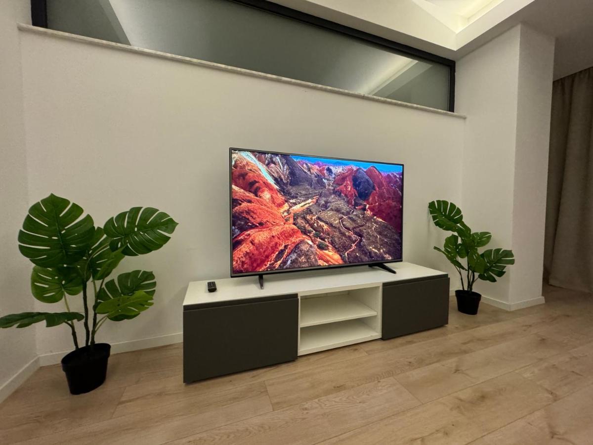 Warm Hotel Apartment Бухарест Экстерьер фото