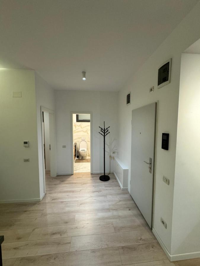 Warm Hotel Apartment Бухарест Экстерьер фото