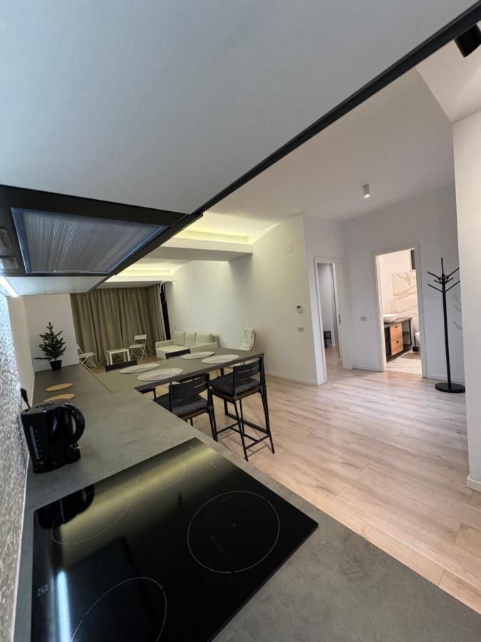 Warm Hotel Apartment Бухарест Экстерьер фото
