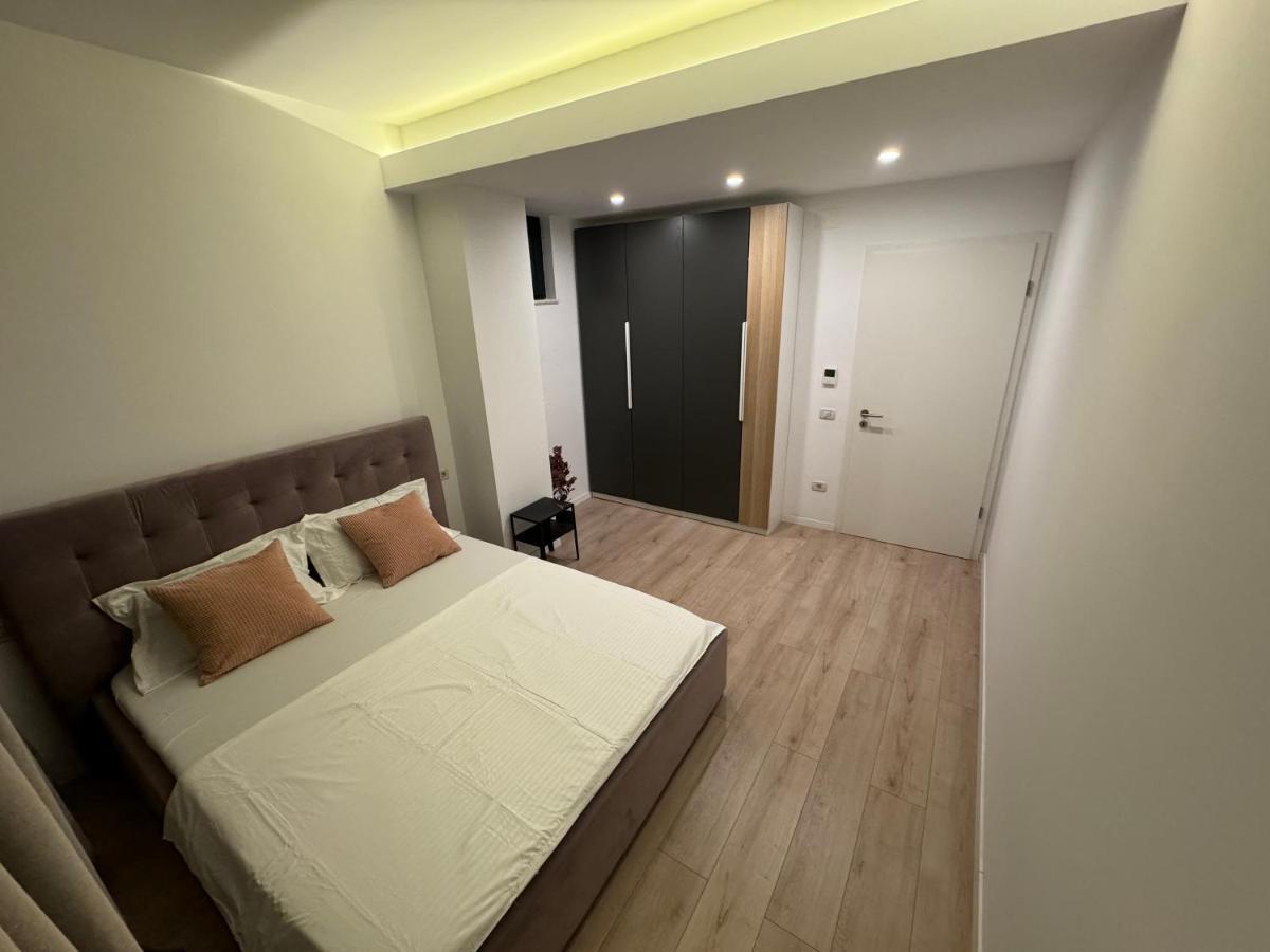 Warm Hotel Apartment Бухарест Экстерьер фото