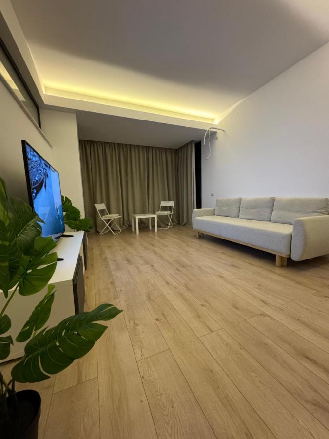 Warm Hotel Apartment Бухарест Экстерьер фото
