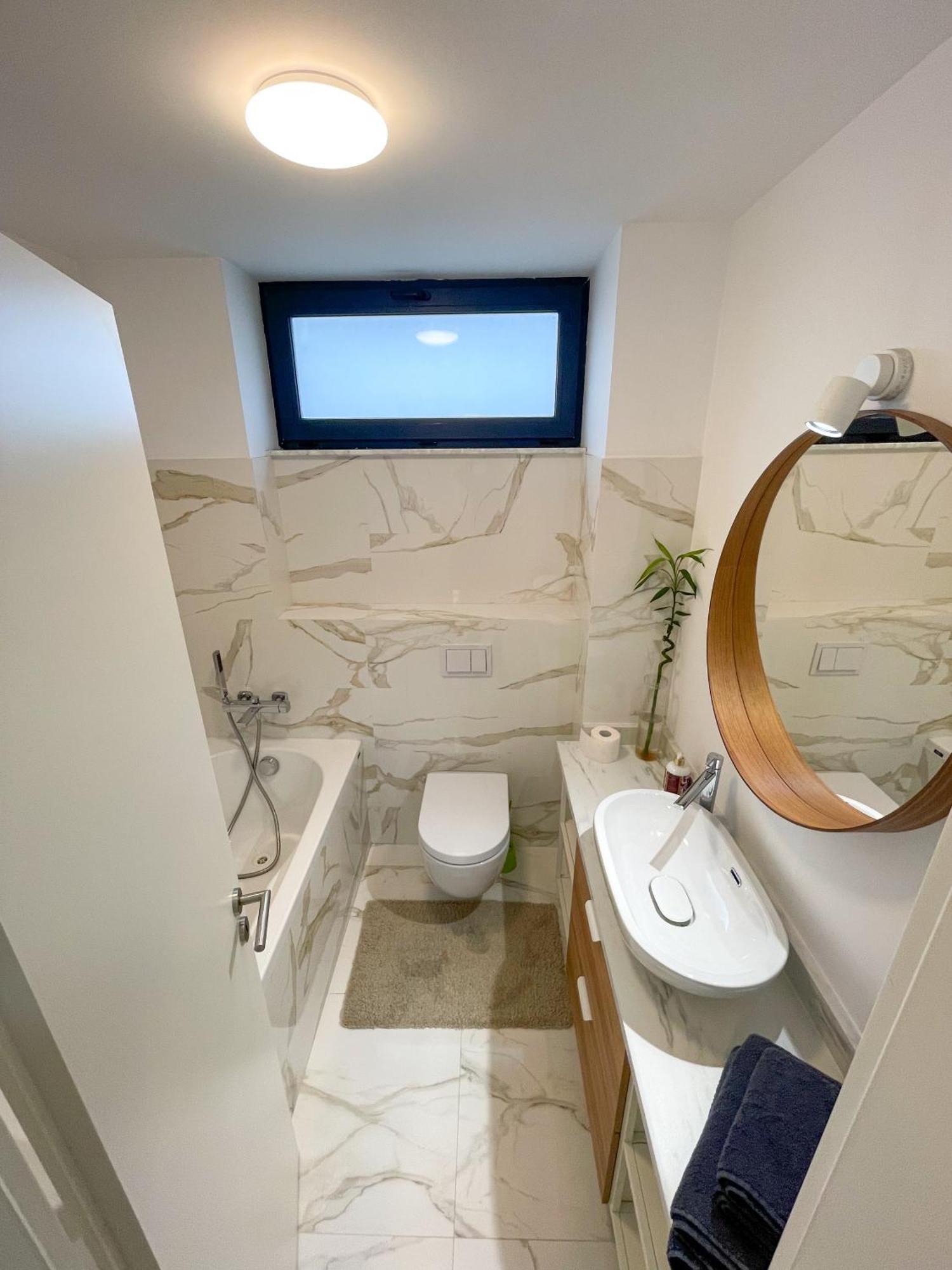 Warm Hotel Apartment Бухарест Экстерьер фото