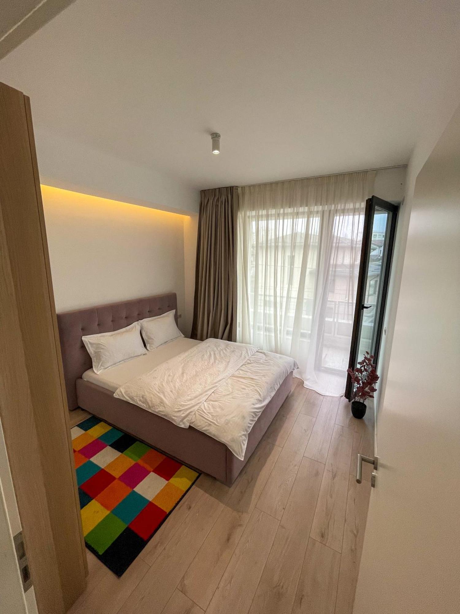 Warm Hotel Apartment Бухарест Экстерьер фото